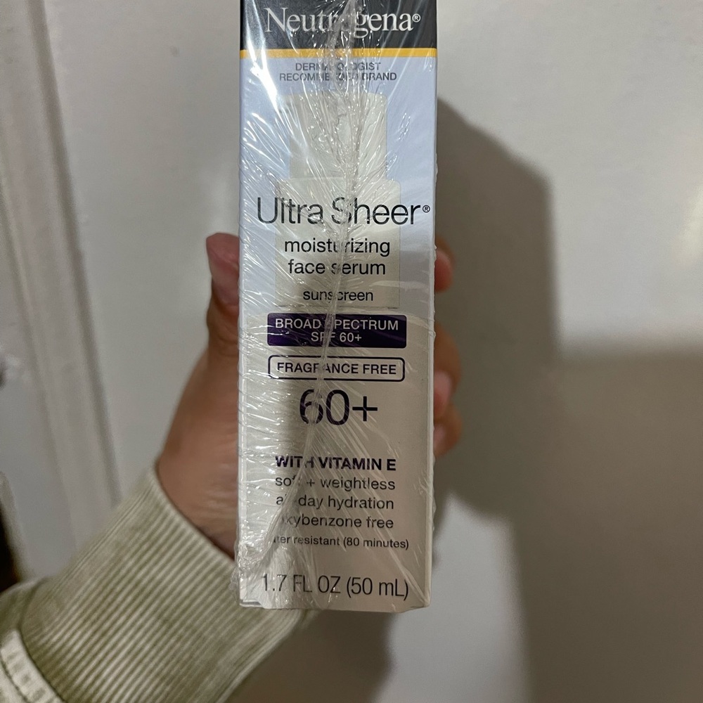 Neutrogena ultra sheer moisturizing face serum